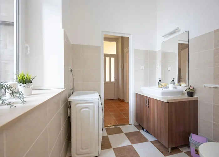 Lovely By Julia Appartement *